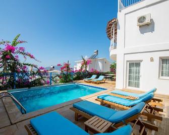Villa Manzara (3+1) Antalya Kas - Kalkan - Zwembad