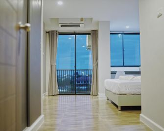 The Tempo Lopburi - Lop Buri - Pasillo