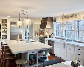 We love INQUIRIES Spacious, nice charming, cozy and full of desirable amenities - Nantucket - Bucătărie