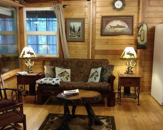Sweet Huckleberry Cottage on Old Hatchery Lake - Union - Sala de estar