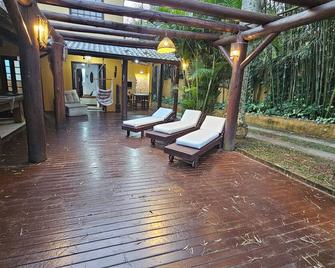 Joaquina Guest House - Florianópolis - Pátio