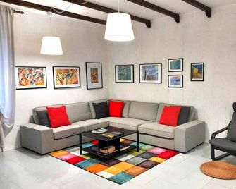 House with 2 bedrooms for 2 persons - Voghera