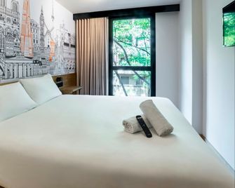 easyHotel Barcelona La Sagrera - Barcelona - Slaapkamer