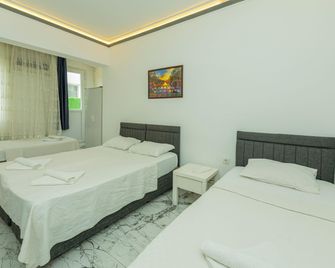 garden alis hotel - פטהייה
