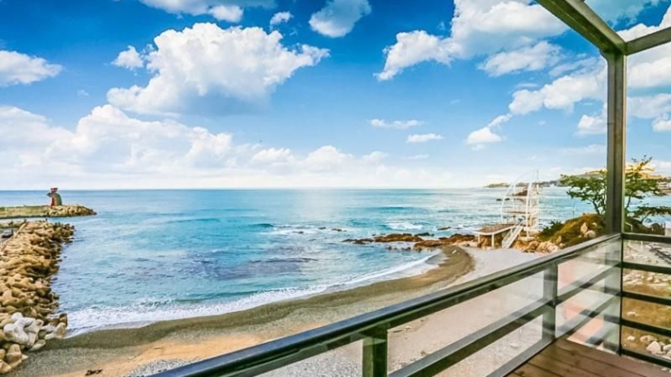 Gyeongju Sun and the Sea Pension