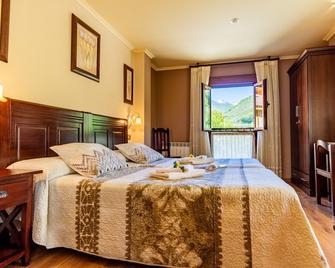 Hotel Peña Pandos - Felechosa - Bedroom