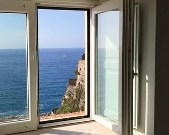 Studio Bellavista In Charming Fisher Village By The Sea + Garage + Wifi - Pizzo - Balcony