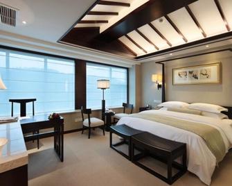 Kingdom Hotel - Kim Hoa - Phòng ngủ