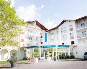 Comfort Aparthotel Divonne La Versoix - Divonne-les-Bains - Gebouw
