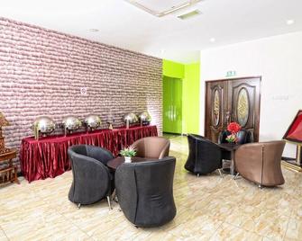 Hotel Nusa Ct - Gelang Patah - Lounge