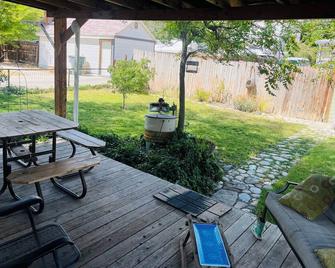 A Stone's Throw To Downtown! So Cozy! - Grand Junction - Patio
