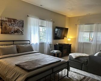 Sonia's Guest Suite in Montesano-Gateway to Olympic National Park - Montesano - Habitación