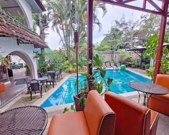 Colours Oasis Resort Adult Only - סן חוזה - בריכה