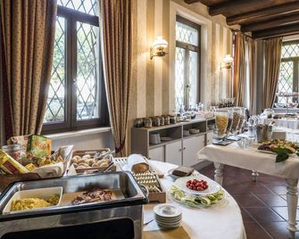 Hotel Dogana - Sirmione - Buffet