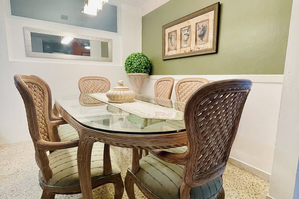 Charming Home Airport-Beach-Water Solar Panels - Carolina - Comedor