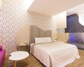 Shihu Motel - Xihu Township - Bedroom