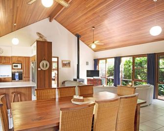 Semaphore Beach House - Hawks Nest