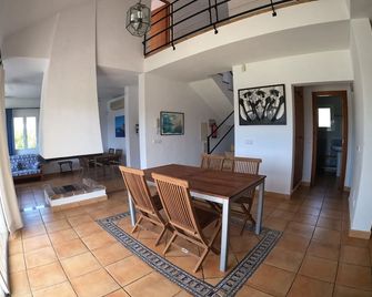 House with pool and garden ideal for families - Sant Jordi de ses Salines - Dining room