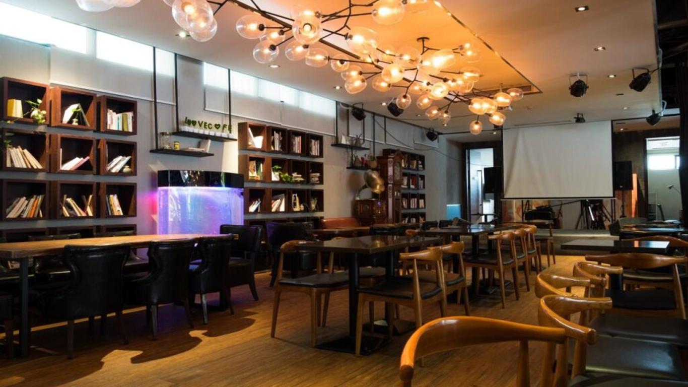 H Life Hotel