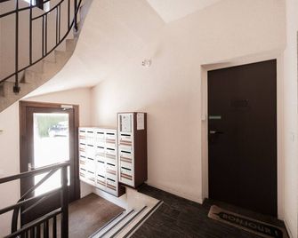 The Lovely Lake Suite - Sévrier - Trappen