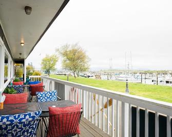 Salt Hotel - Ilwaco - Balcony