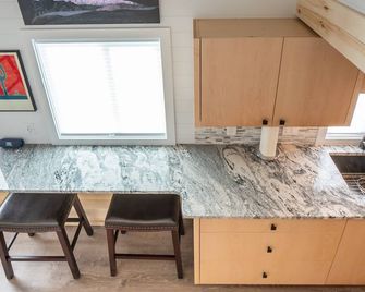 Dolores River Valley Luxury Tiny Home, Scenic Serenity - Dolores - Cocina