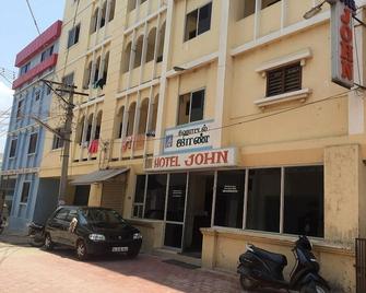 Hotel John - Kanyakumari