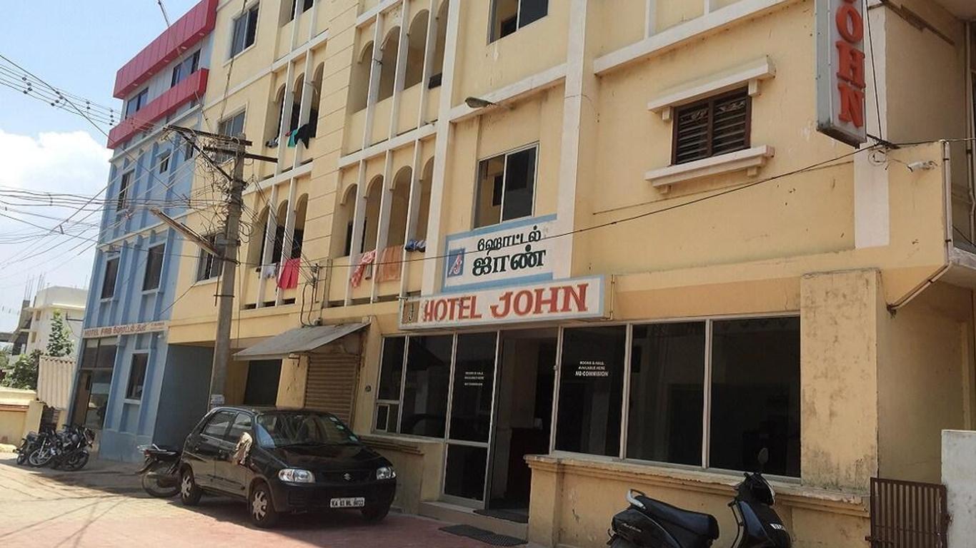 Hotel John