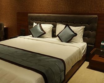 Alaukik Hotel - Shirdi