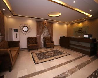 Zifan Hotel & Suites - Karachi - Recepción