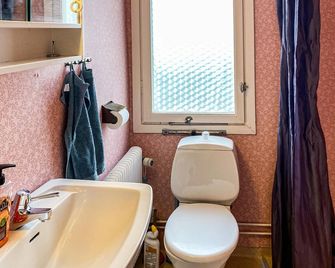 1 Bedroom Amazing Apartment In Orrefors - Orrefors - Baño