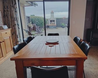Gorgeous in the Glen - Invercargill - Comedor