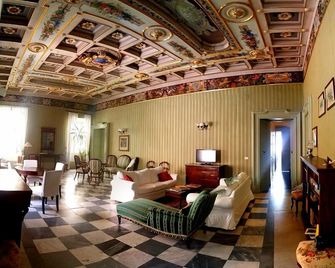 Resort a Palazzo B&B - Fermo