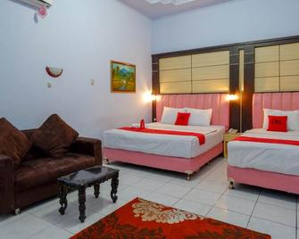 Hotel Indonesia Pekalongan - Pekalongan - Slaapkamer