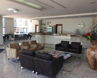 Hotel Arezzu - Linhares - Lobby