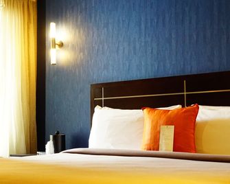 Nesva Hotel - קווינס