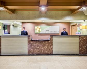 Holiday Inn Roanoke-Tanglewood-Rt 419&i581 - Roanoke - Front desk
