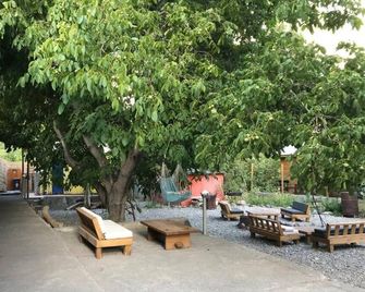 Hostal Piolet - San José de Maipo - Patio