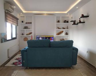 Very nice duplex of 150m2 5min from the beach - Carthage (Tunisie) - Salon