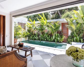 Beautiful 1 bedroom villa in perfect location - Denpasar - Pool