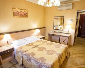 Inturist Congress Hotel - Pjatigorsk - Schlafzimmer