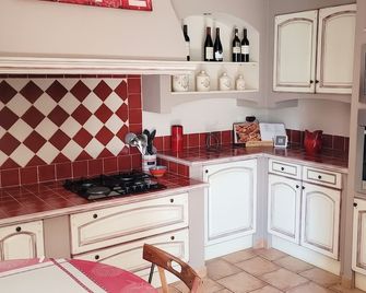 Homerez - Villa in Arles with Private Pool. - Saint-Gilles - Keuken