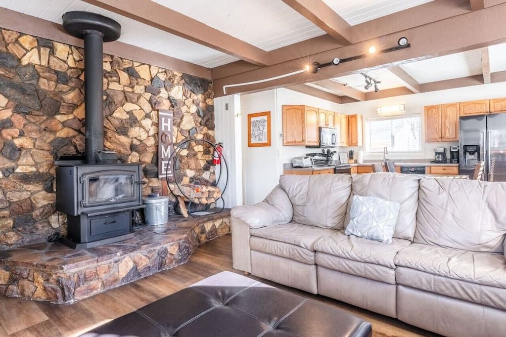 Hidden Meadow Cabin-June Lake, Ca - June Lake - Salon