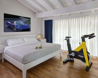 Hotel Forlanini 52 - Parma - Camera da letto