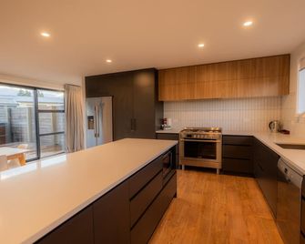 Totara Haven - Twizel - Kitchen