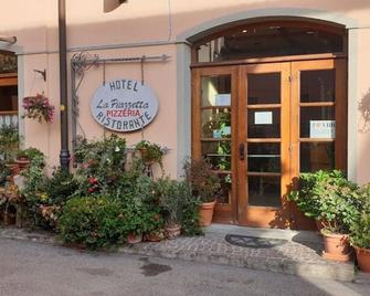 Hotel La Piazzetta - Vidiciatico - Building