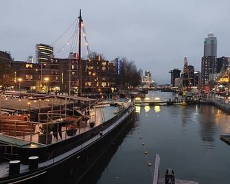 Boat Rooms on Water hele schip - 鹿特丹 - 室外景
