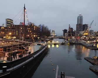 Boat Rooms on Water hele schip - Rotterdam - Utomhus