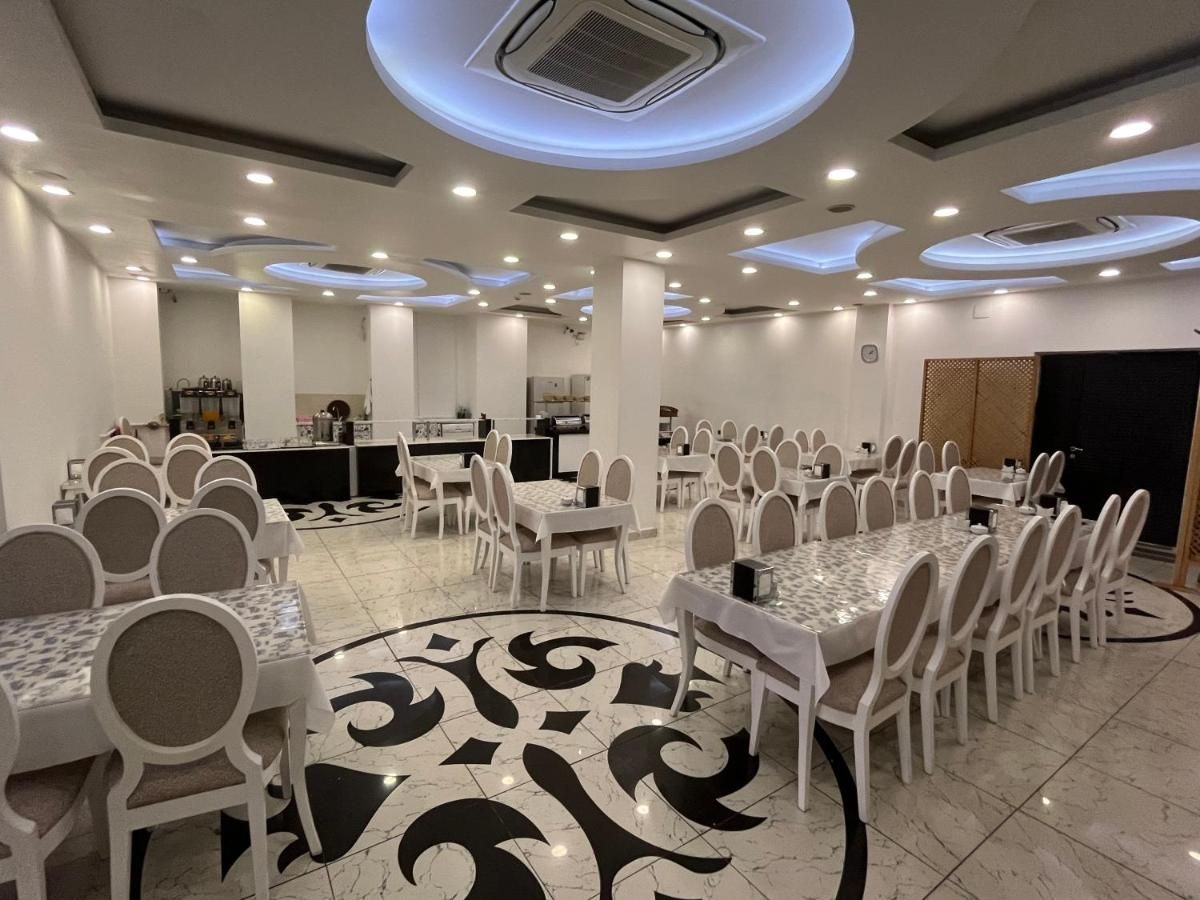 Garra Hotel thumbnail 3