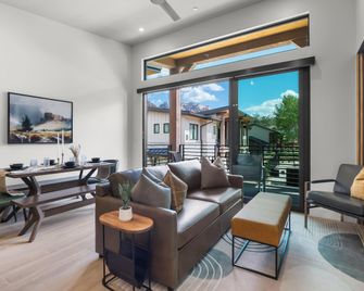 مونتكلير آت زيون - سبرينجديل (يوتا) - غرفة معيشة